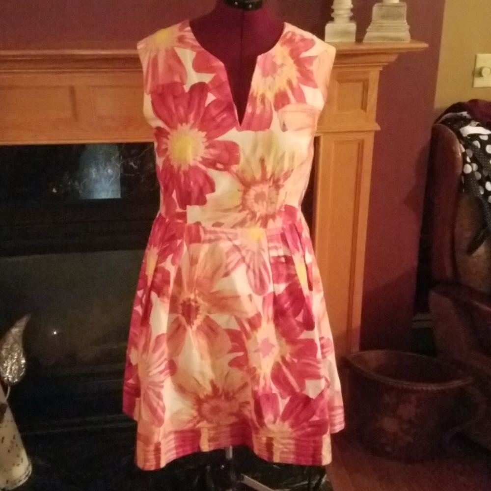 Kim Rogers floral size 14 dress.